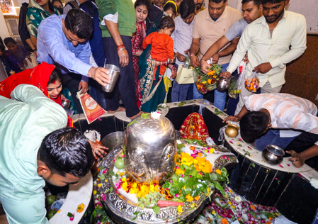 Sawan Monday, Nag Panchami draw devotees to Shiva temples across Delhi Sawan Monday, Nag Panchami draw devotees to Shiva temples across Delhi