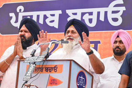 PM Modi enquires about SAD chief Sukhbir Badal after Nanded attack PM Modi enquires about SAD chief Sukhbir Badal after Nanded attack