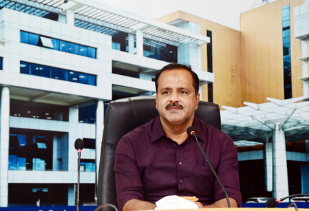 K’taka govt urges public to report fake medicine networks; announces reward for leads K’taka govt urges public to report fake medicine networks; announces reward for leads