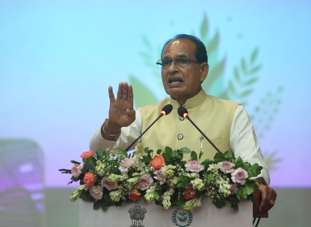 CWC resolution on Vande Mataram is insult to Bharat Mata: Shivraj Singh Chouhan CWC resolution on Vande Mataram is insult to Bharat Mata: Shivraj Singh Chouhan