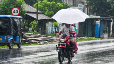 Heavy rain forecast in North Bengal till Aug 5; scattered showers to continue in south Heavy rain forecast in North Bengal till Aug 5; scattered showers to continue in south
