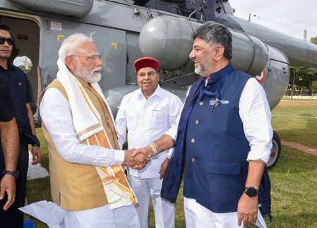 Shivakumar urges PM Modi to ‘help Karnataka, save Karnataka’ at Mysuru event Shivakumar urges PM Modi to ‘help Karnataka, save Karnataka’ at Mysuru event