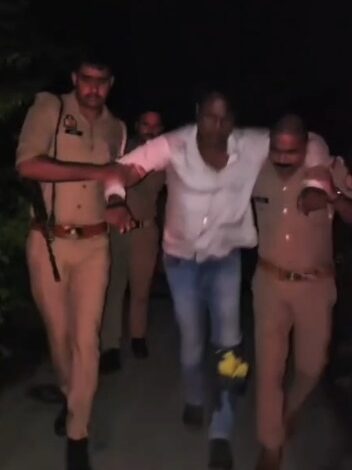 UP: Criminal injured in police encounter in Jaunpur; accomplice also arrested UP: Criminal injured in police encounter in Jaunpur; accomplice also arrested