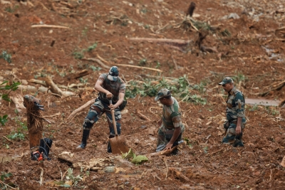 Three of family killed in landslide triggered by heavy rain in K’taka’s Shivamogga Three of family killed in landslide triggered by heavy rain in K’taka’s Shivamogga