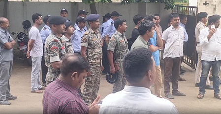 Municipal Council executive officer found dead in Bihar, probe underway Municipal Council executive officer found dead in Bihar, probe underway