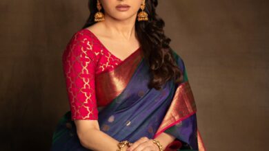 Bhagyashree revives 90s nostalgia with her dance on Lata Mangeshkar’s classic ‘Gum Hai Kisi Ke Pyar Mein’