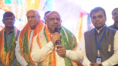 Blood donation is service to nation: Delhi Speaker Vijender Gupta