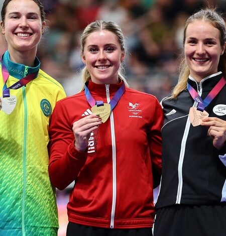 Emma Finucane creates Commonwealth Games history with fourth track cycling gold