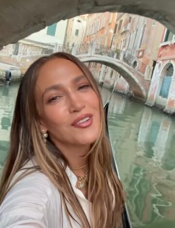 Jennifer Lopez recreates Madonna’s ‘Like A Virgin’ at same Venice location Jennifer Lopez recreates Madonna’s ‘Like A Virgin’ at same Venice location