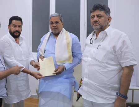 Cong balances experience, fresh faces in Karnataka Cabinet expansion; Nagendra’s inclusion a surprise Cong balances experience, fresh faces in Karnataka Cabinet expansion; Nagendra’s inclusion a surprise