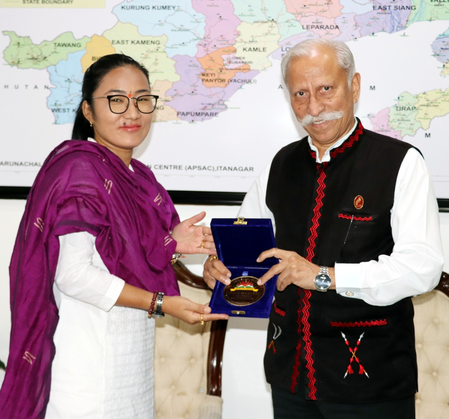 Arunachal Guv honours Itanagar Mayor, calls for ‘Zero Litter Mission’ to make capital a sustainable tourism hub Arunachal Guv honours Itanagar Mayor, calls for ‘Zero Litter Mission’ to make capital a sustainable tourism hub
