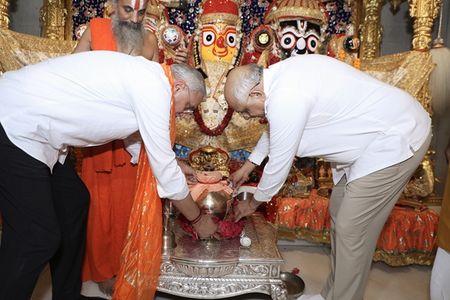 Gujarat CM participates in Guru Ravidas 650th birth anniversary Kalash installation at Jagannath Temple