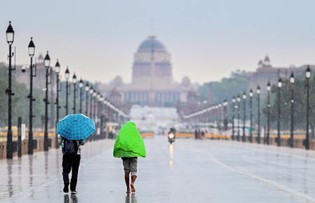 Delhi under yellow alert as IMD forecasts moderate rain, cloudy skies till August 10 Delhi under yellow alert as IMD forecasts moderate rain, cloudy skies till August 10