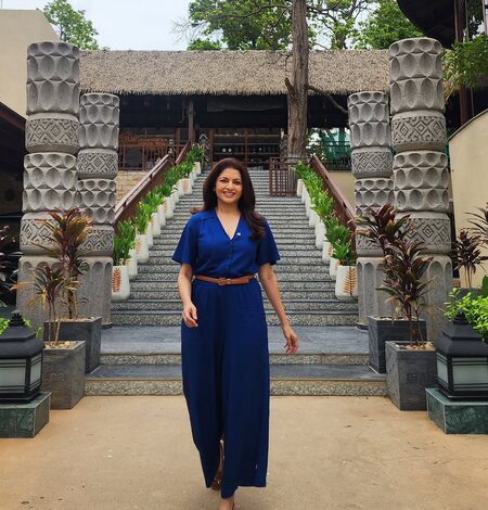 Bhagyashree reveals her fitness mantra, shares exercise for strength and stability