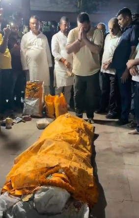 Tejashwi targets Bihar government over Dehri EO murder, questions police probe Tejashwi targets Bihar government over Dehri EO murder, questions police probe