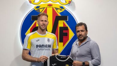 Football: Villarreal sign veteran goalkeeper Gulacsi from Leipzig