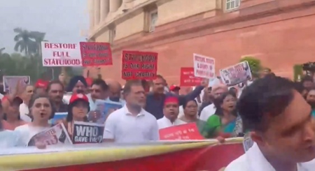 Oppn’s protest march in Parliament complex over Jantar Mantar police action, Ram temple donation row Oppn’s protest march in Parliament complex over Jantar Mantar police action, Ram temple donation row