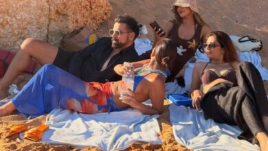 Rithvikk Dhanjani channels his inner Shah Rukh Khan during vacation with Krystle D’Souza Rithvikk Dhanjani channels his inner Shah Rukh Khan during vacation with Krystle D’Souza