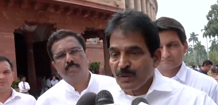 K.C. Venugopal maintains stand on Delimitation Bill, demands apology from Kiren Rijiju K.C. Venugopal maintains stand on Delimitation Bill, demands apology from Kiren Rijiju