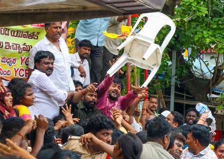 DSC paper leak: Jagan criticises Andhra CM over attacks on protesters seeking CBI probe, resignation of Lokesh DSC paper leak: Jagan criticises Andhra CM over attacks on protesters seeking CBI probe, resignation of Lokesh