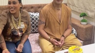 Afsana Khan gets emotional as Sonu Nigam reveals she is the ‘first person ever cut his birthday cake’