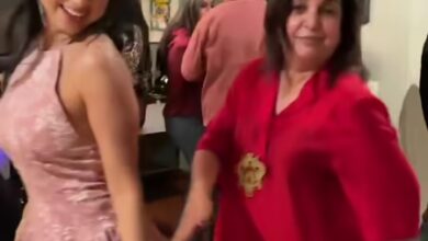 Akanksha Chamola grooves to ‘Saat Samundar Paar’ with Farah Khan, joins Mouni Roy for ‘Kajra Re’