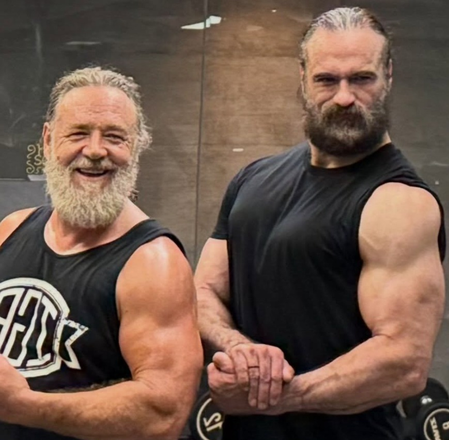 Russell Crowe looks ripped in new gym picture with Drew McIntyre Russell Crowe looks ripped in new gym picture with Drew McIntyre