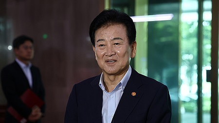 South Korean Unification Ministry defends North Korea policy South Korean Unification Ministry defends North Korea policy