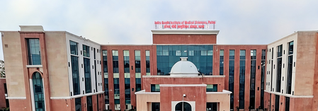 Patients’ families raise treatment, Ayushman scheme concerns before Bihar Health Minister at Patna hospital