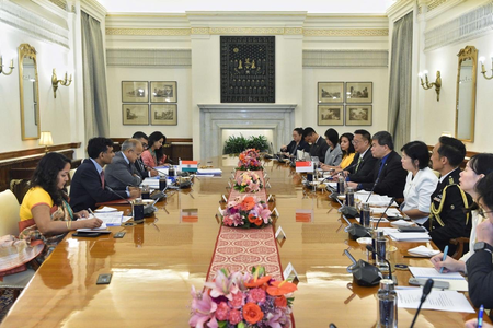 India and Singapore review progress in bilateral and multilateral cooperation India and Singapore review progress in bilateral and multilateral cooperation