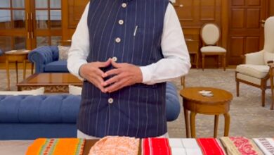 PM Modi greets nation on National Handloom Day, urges citizens to support India’s weavers PM Modi greets nation on National Handloom Day, urges citizens to support India’s weavers