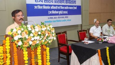 Even minor lapse can undermine trust: MP Election Commissioner to poll officials Even minor lapse can undermine trust: MP Election Commissioner to poll officials