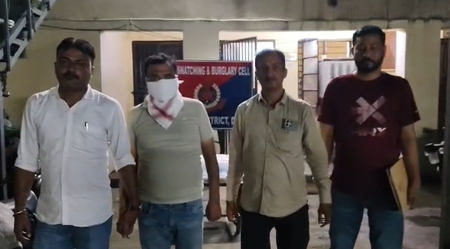 Delhi man arrested for attempting to murder wife, minor daughter; knife recovered Delhi man arrested for attempting to murder wife, minor daughter; knife recovered