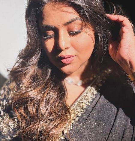 Shamna Kasim pens touching tribute to her late dad; says, “When I look into my second baby’s eyes, I see a part of you!”