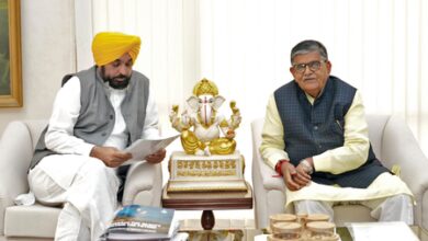 Punjab CM calls on Guv, seeks 10 days’ parole for Hawara on humanitarian grounds to meet ailing mother Punjab CM calls on Guv, seeks 10 days’ parole for Hawara on humanitarian grounds to meet ailing mother