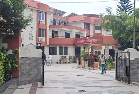 Jharkhand exam protest: Student delegation, govt meet for 2nd round of talks Jharkhand exam protest: Student delegation, govt meet for 2nd round of talks