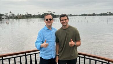 US Prez Trump’s son-in-law takes a rainy ride on a houseboat in Alappuzha US Prez Trump’s son-in-law takes a rainy ride on a houseboat in Alappuzha