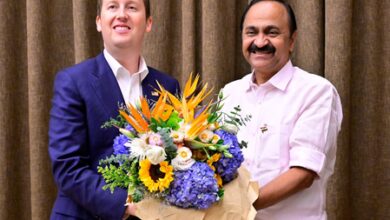 Kerala CM Satheesan meets U.S. Ambassador to India Gor Kerala CM Satheesan meets U.S. Ambassador to India Gor