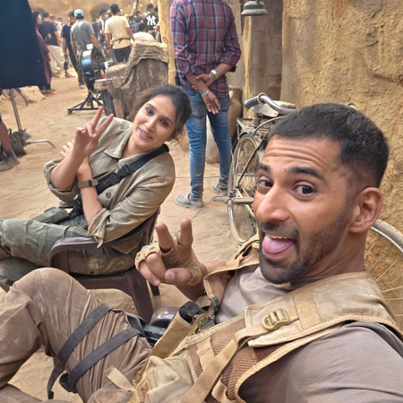 Sagarika Ghatge reunites with her ‘Chak De’ co-star Vivan Bhathena after 2 decades Sagarika Ghatge reunites with her ‘Chak De’ co-star Vivan Bhathena after 2 decades