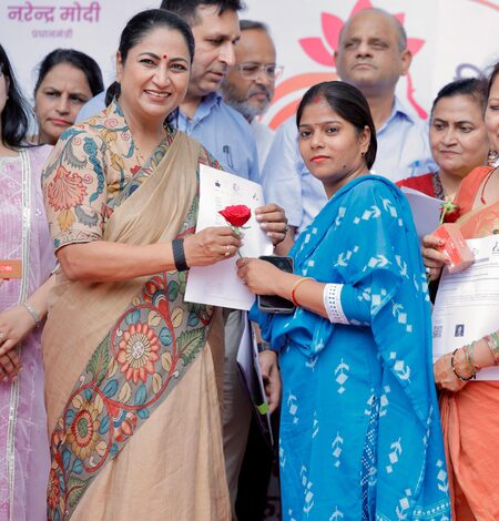Delhi Lakshmi Yojana: Registrations by women on portal cross 5-lakh mark Delhi Lakshmi Yojana: Registrations by women on portal cross 5-lakh mark