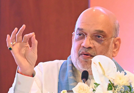 HM Amit Shah begins TN, Puducherry tour with Tiruvannamalai temple visit