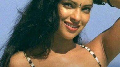 Priyanka Chopra hops on the ‘Kinda Chic” trend’