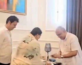 Biplab Deb meets BJP leader B.L. Santhosh in Delhi, seeks blessings for newly married life Biplab Deb meets BJP leader B.L. Santhosh in Delhi, seeks blessings for newly married life