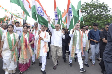 Gujarat CM urges citizens to turn ‘Har Ghar Tiranga’ into ‘Har Dil Tiranga’ at state-level event Gujarat CM urges citizens to turn ‘Har Ghar Tiranga’ into ‘Har Dil Tiranga’ at state-level event