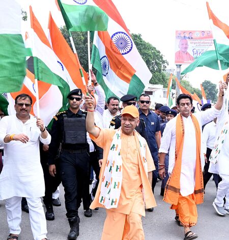 CM Yogi leads Tiranga Yatra in Gorakhpur as part of ‘Har Ghar Tiranga’ campaign