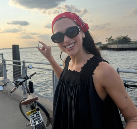Dua Lipa calls surviving NYC heat an ‘Olympic sport’ Dua Lipa calls surviving NYC heat an ‘Olympic sport’