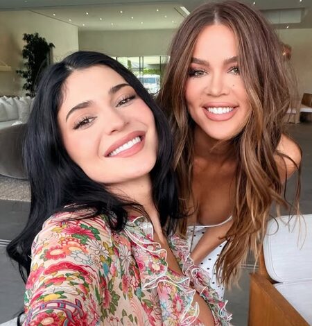 Khloe Kardashian pens b’day note for ‘world class poker player baby sister’ Kylie Jenner Khloe Kardashian pens b’day note for ‘world class poker player baby sister’ Kylie Jenner