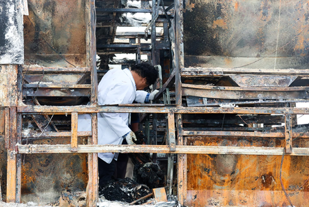 School bus catches fire in Jaisalmer; all 25 children escape safely School bus catches fire in Jaisalmer; all 25 children escape safely