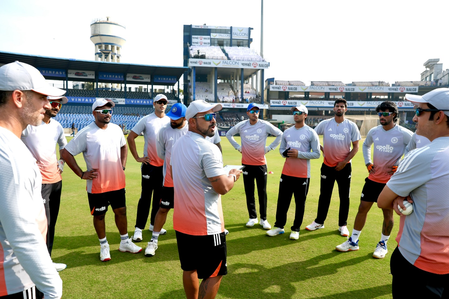‘The spacing between the fielders has to be very fine’: T Dilip flags slip-catching challenge for India in Sri Lanka ‘The spacing between the fielders has to be very fine’: T Dilip flags slip-catching challenge for India in Sri Lanka