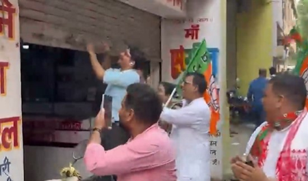Jharkhand bandh over student lathi-charge affects several districts Jharkhand bandh over student lathi-charge affects several districts